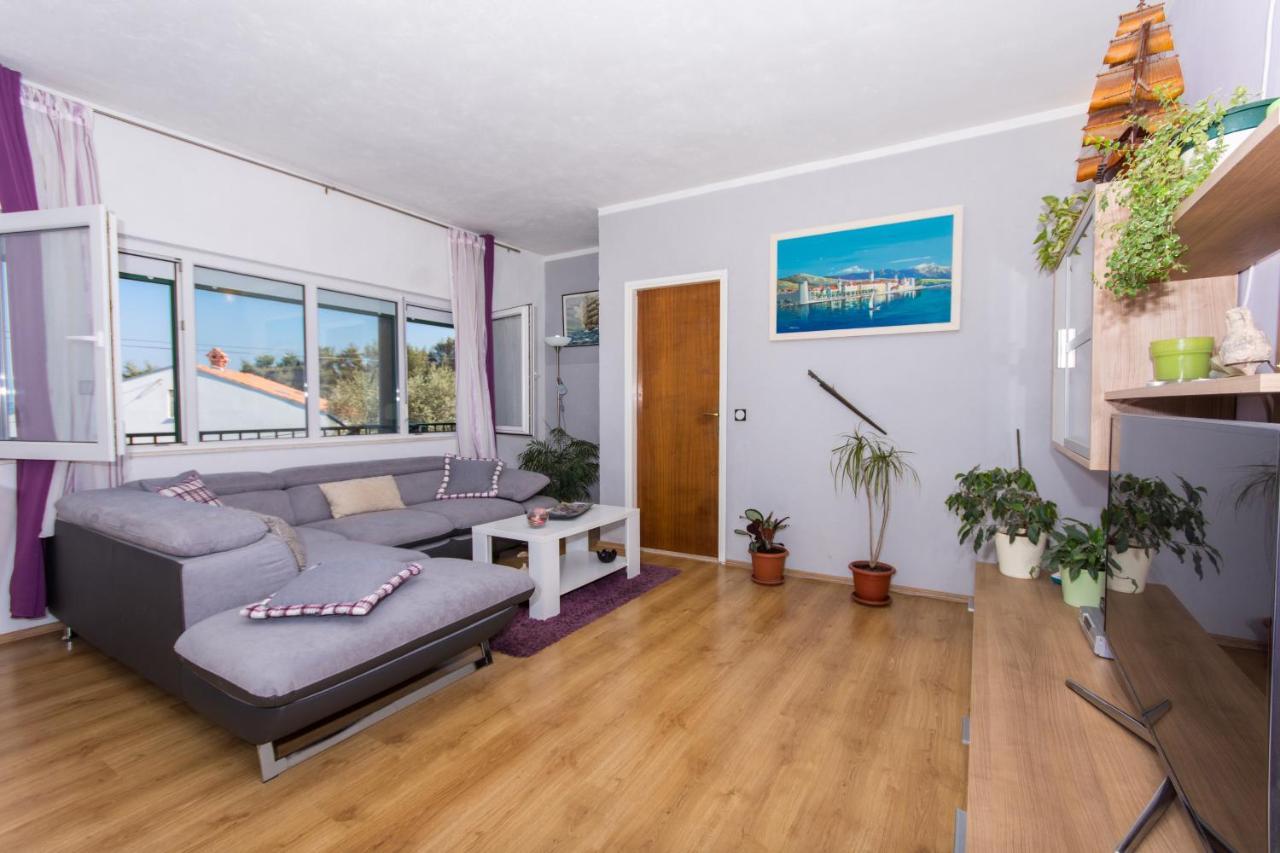 Apartments By The Sea Slatine, Ciovo - 1126 Трогир Екстериор снимка