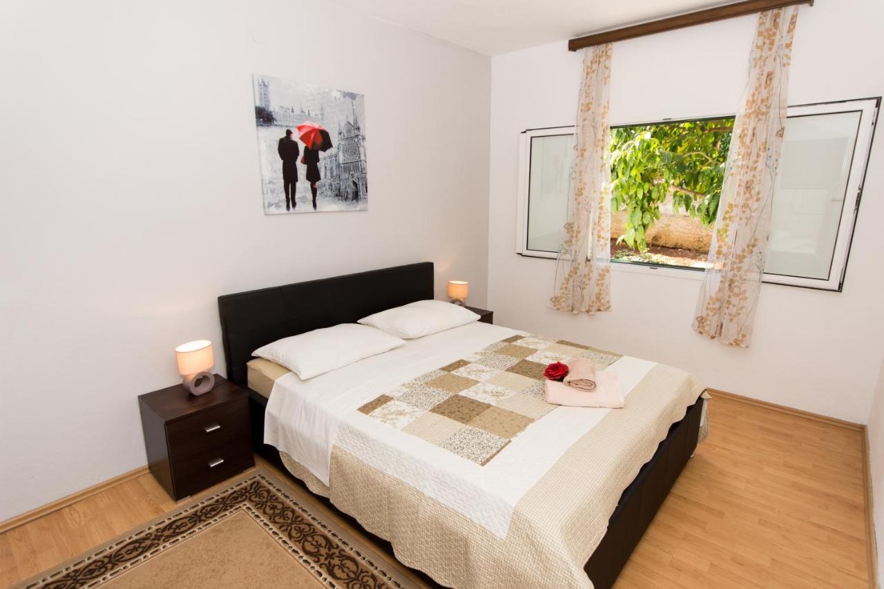 Apartments By The Sea Slatine, Ciovo - 1126 Трогир Екстериор снимка