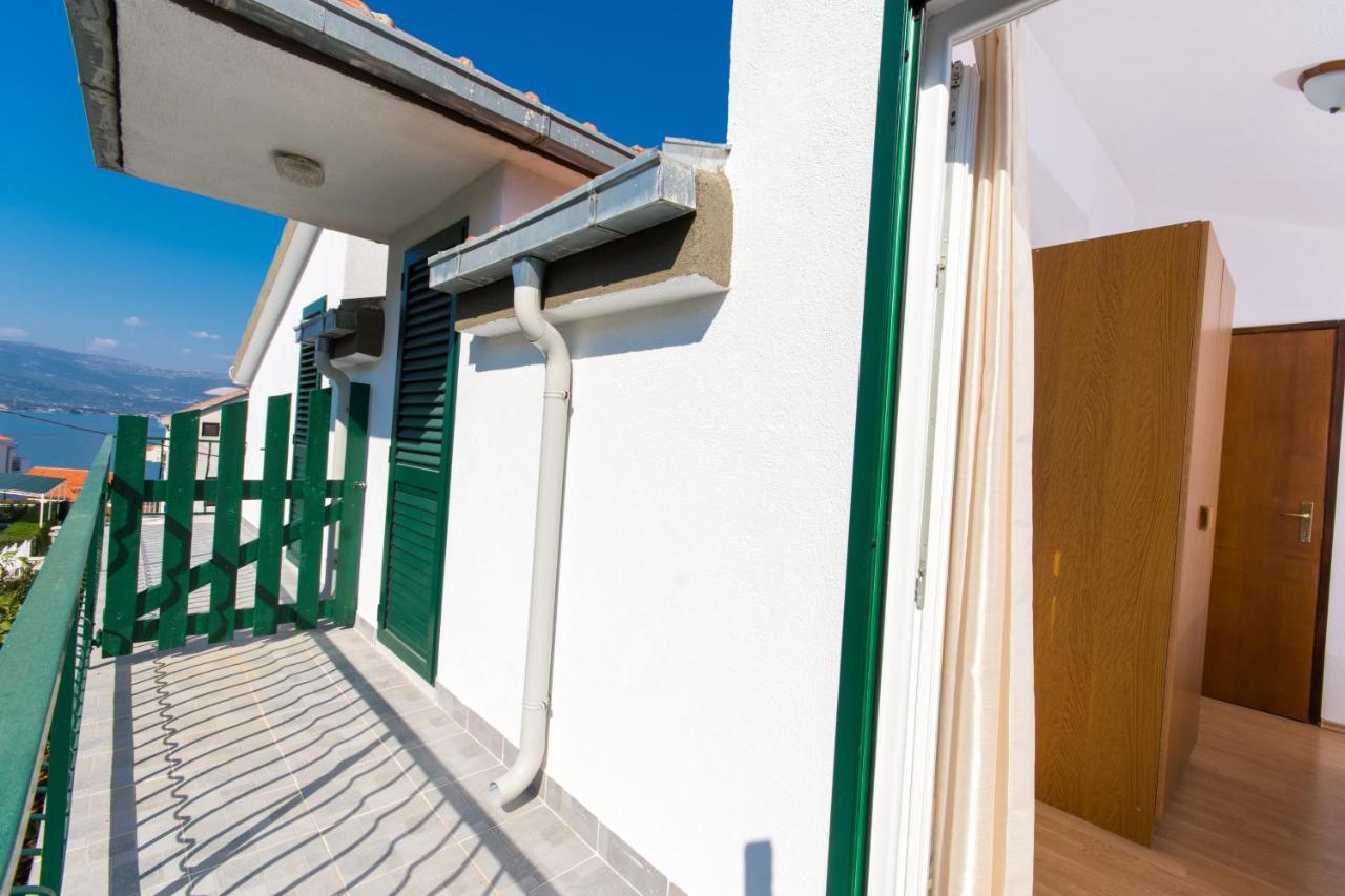 Apartments By The Sea Slatine, Ciovo - 1126 Трогир Екстериор снимка